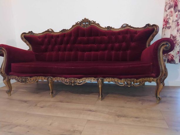 Sofa w stylu ludwikowskim