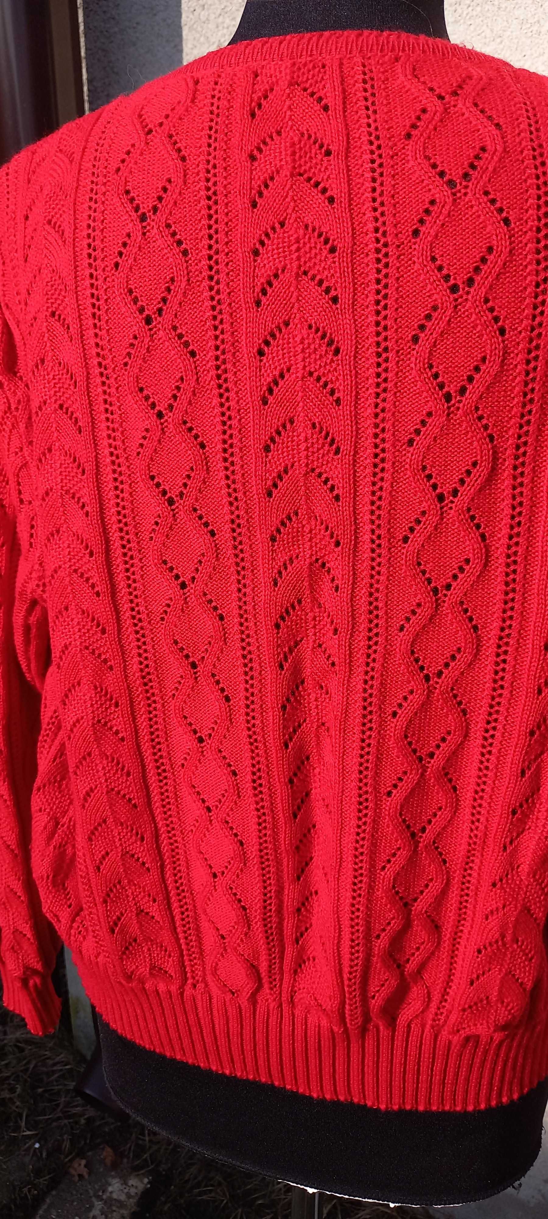 sweter czerwony ażurowy