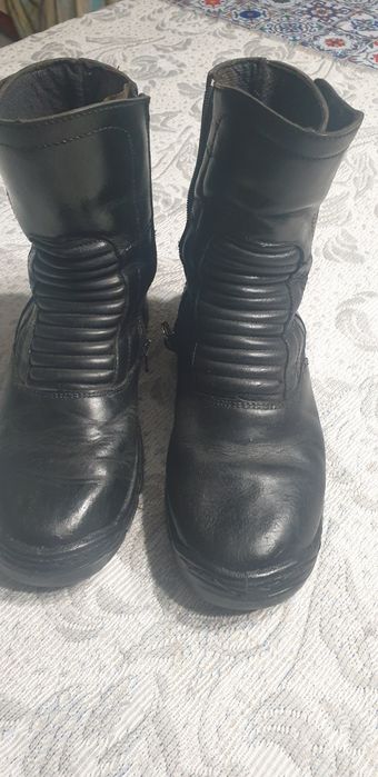 2 pares de botas para moto estrada