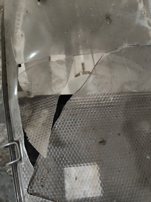 Lampa uliczna // oprawa // 2 sztuki - jedna lekko uszkodzona #