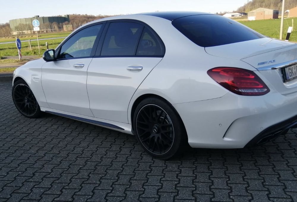 Mercedes-Benz AMG c63 w205