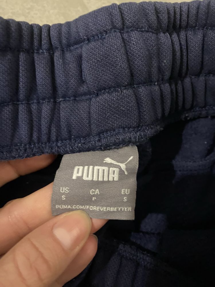 Krótkie spodenki Puma granatowe chłopięce S