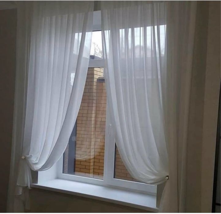 Шифон білий з обтяжувачеме.