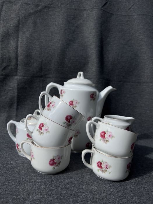 Serwis porcelana śląska przedwojenna wysokiej jakości kwiaty B220810