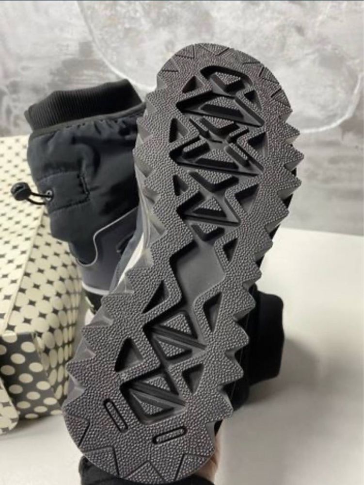 Сапоги Adidas & Stella McCartney. Зимние водонепроницаемые