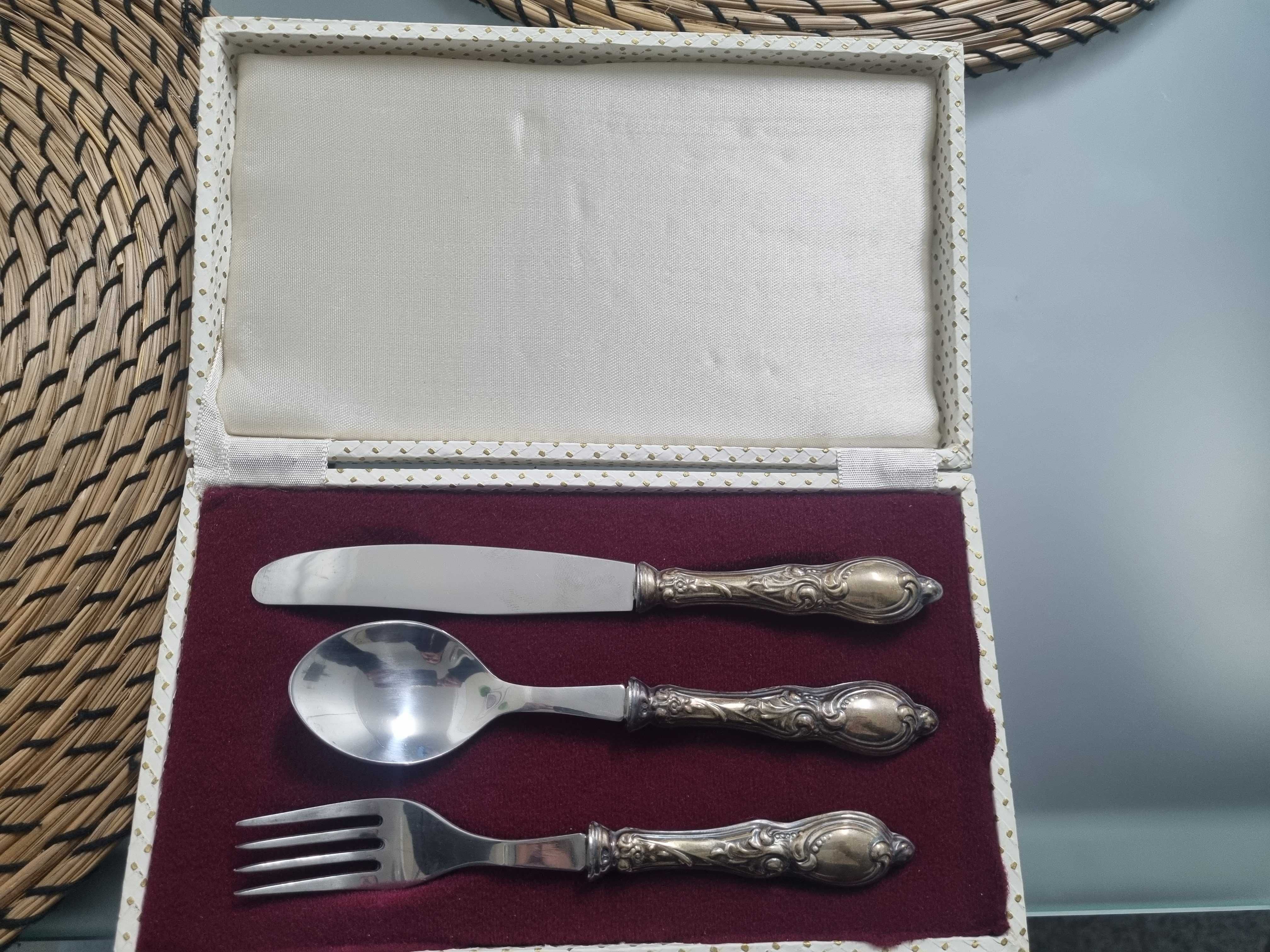 Vintage Conjunto de Talheres em PRATA e inox - Novo