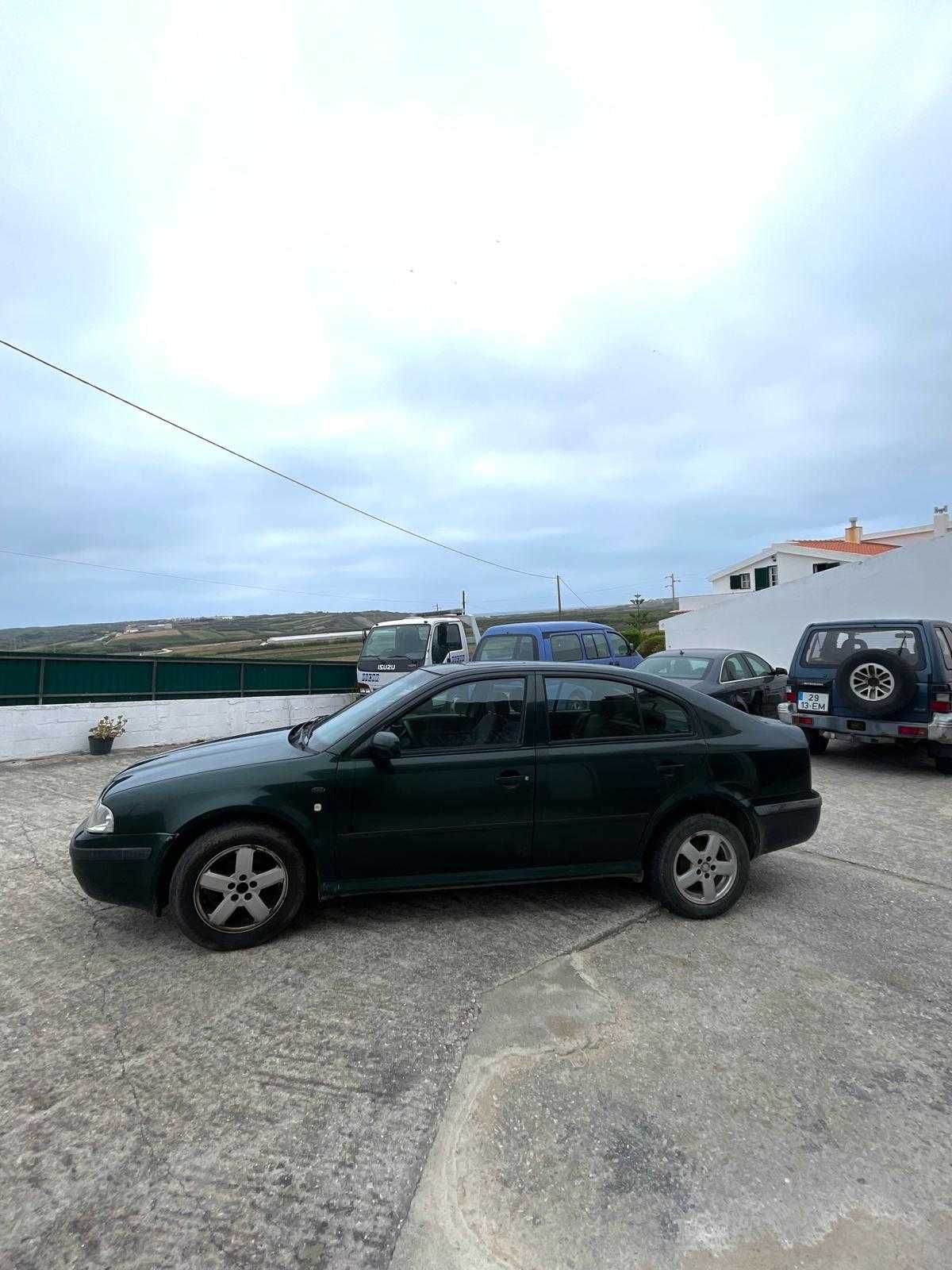 Skoda Octavia Elegance 1.6 (Gasolina)-2001,  preço negociável