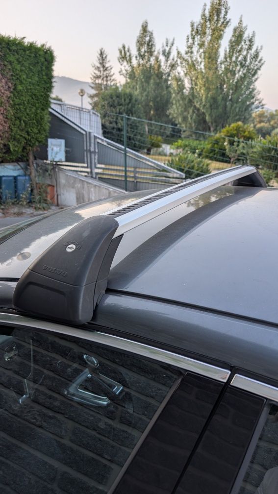 Barras de tejadilho Volvo V40
