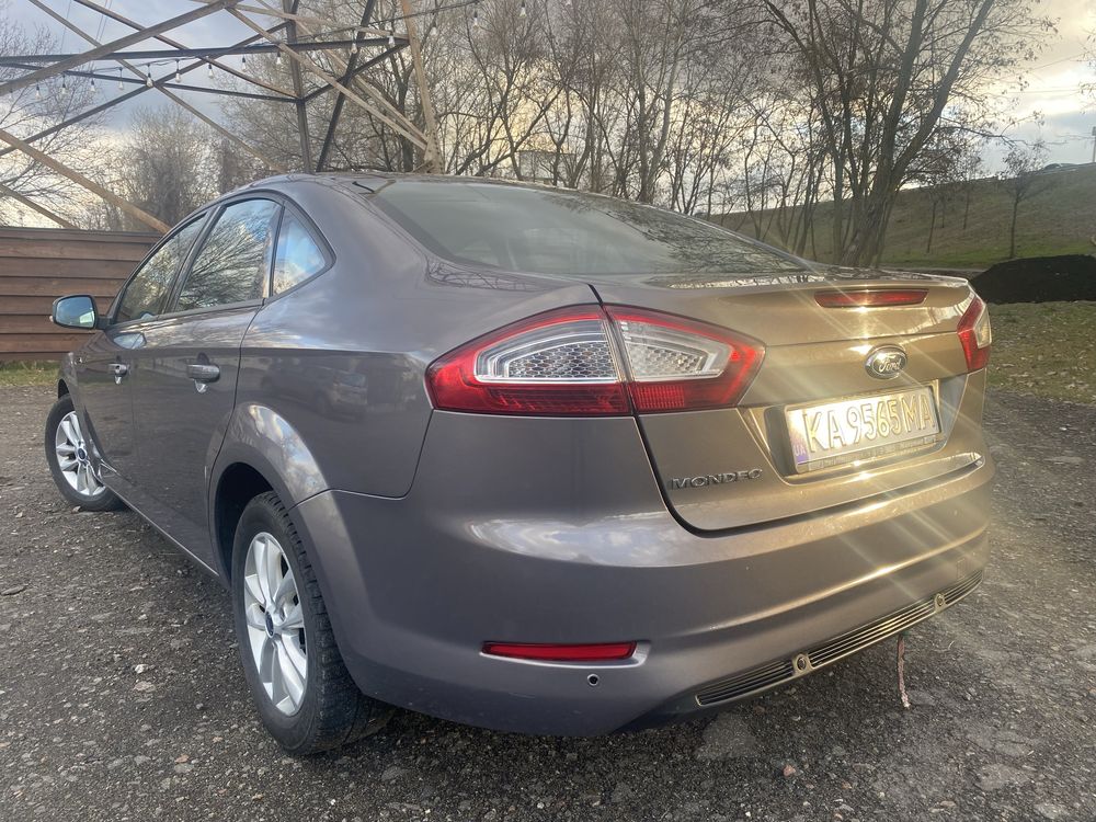 Ford mondeo 2012рік