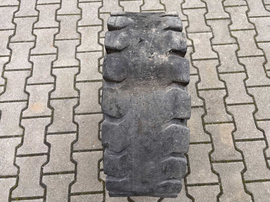 Koło 28x9x15 wózek widłowy DV1792 bułgar