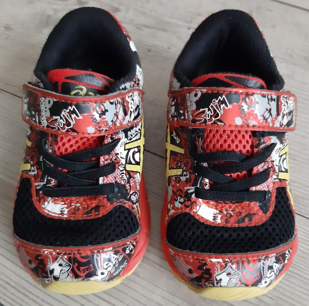 Кросівки Asics (р.22,5)