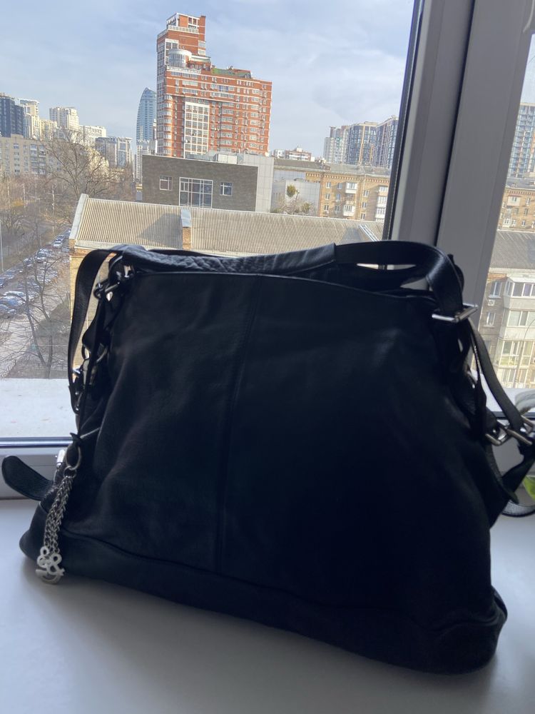 Сумка кожанная  D&G б/у