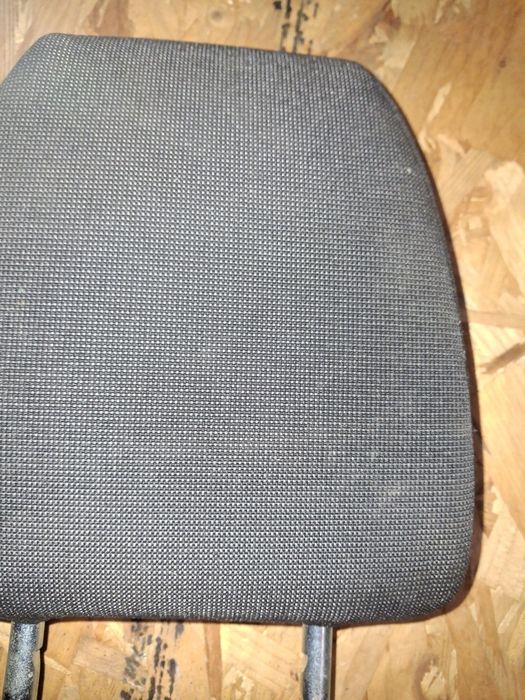 Zagłówek foteli Ford transit