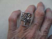 Srebrny pierścionek - ładne drzewko - cena ost