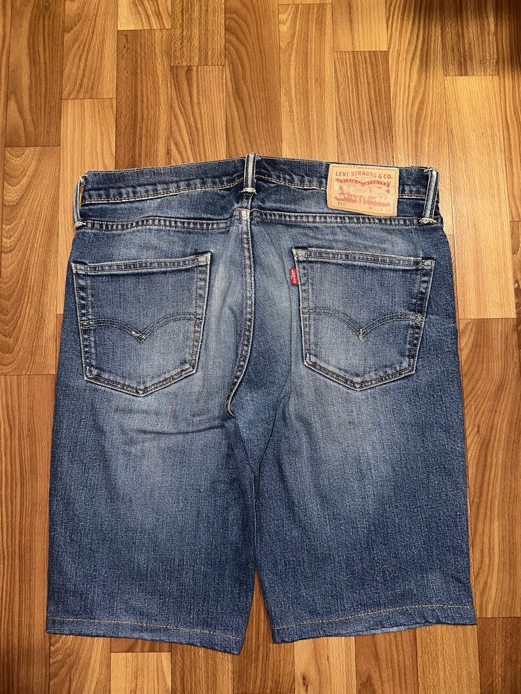 Шорты Levi’s 511