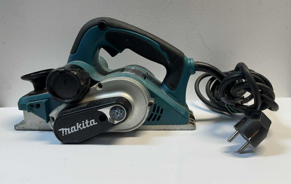 Strug Makita KP0810C