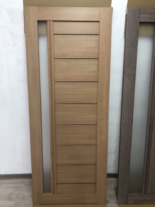 Склад дверей , розсувні двері , приховані двері