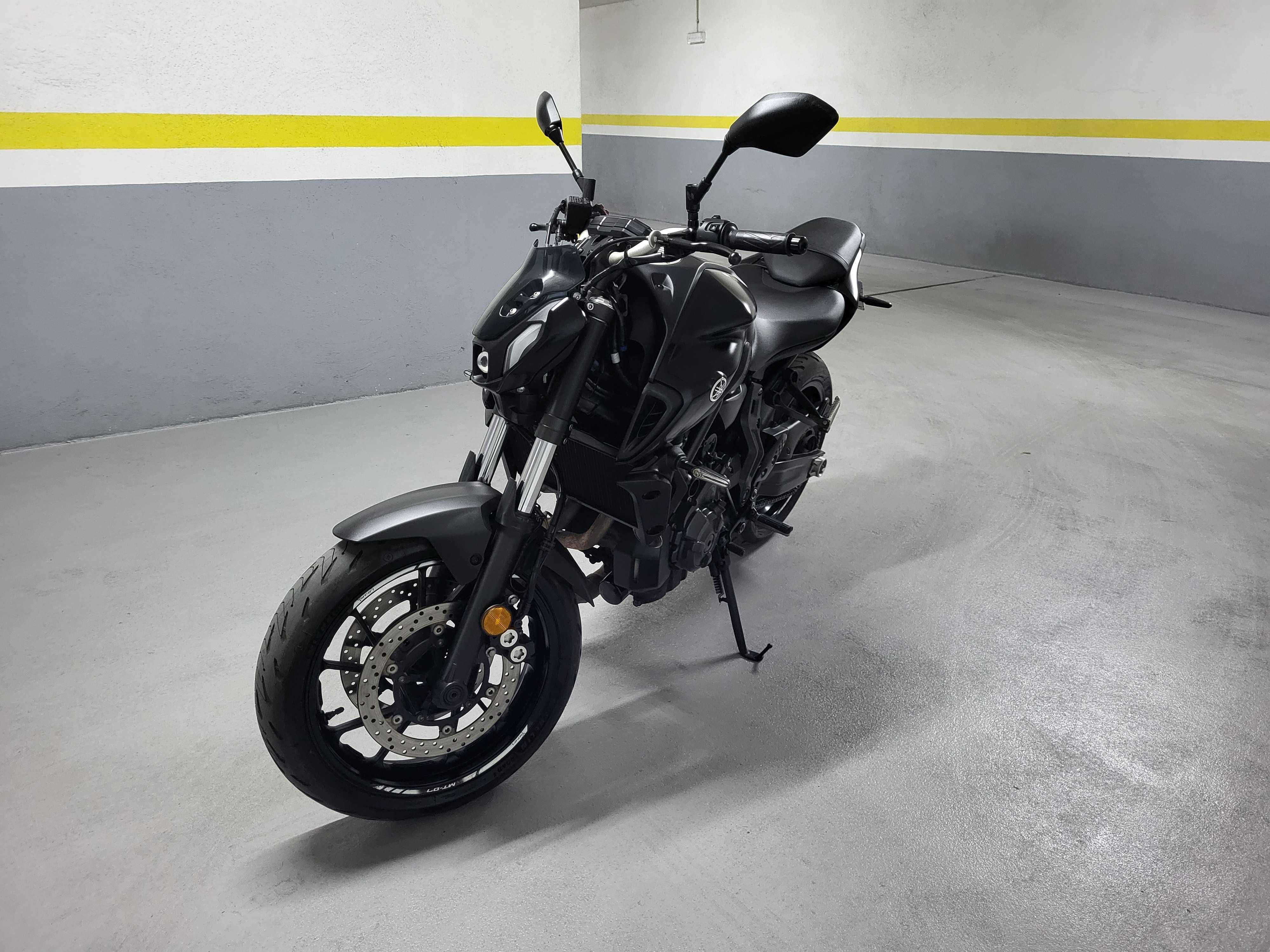 Yamaha MT07 2021, 15000km, 35Kw(deslimitada) e carta A2