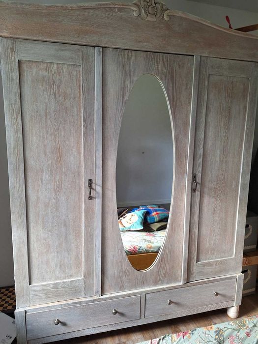 Przywracanie życia meblom