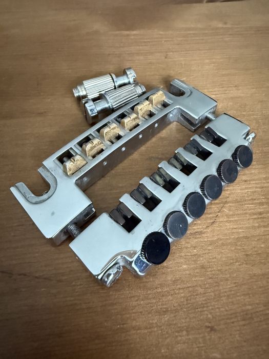 Mostek gitarowy Schaller 456 vintage do gitary stały z mikrostrojeniem