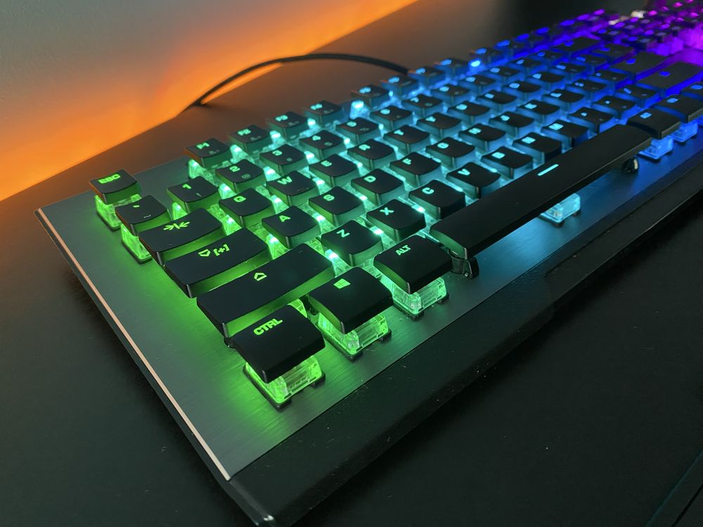 Klawiatura Roccat Vulcan 120 AIMO – Stan Idealny!