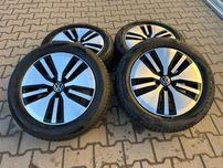 Koła Alufelgi 17 5x112 Volkswagen VW Passat Golf Touran Caddy Pirelli