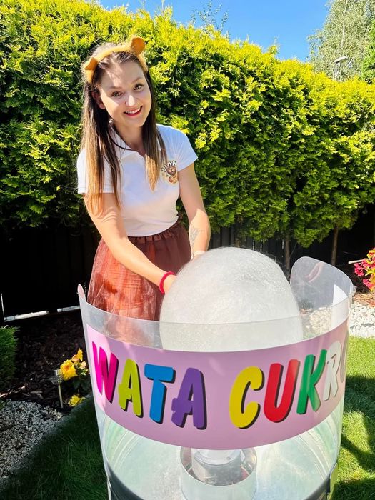 BUBBLE House Jump. Dmuchany zamek. Biały Miś. Animacje