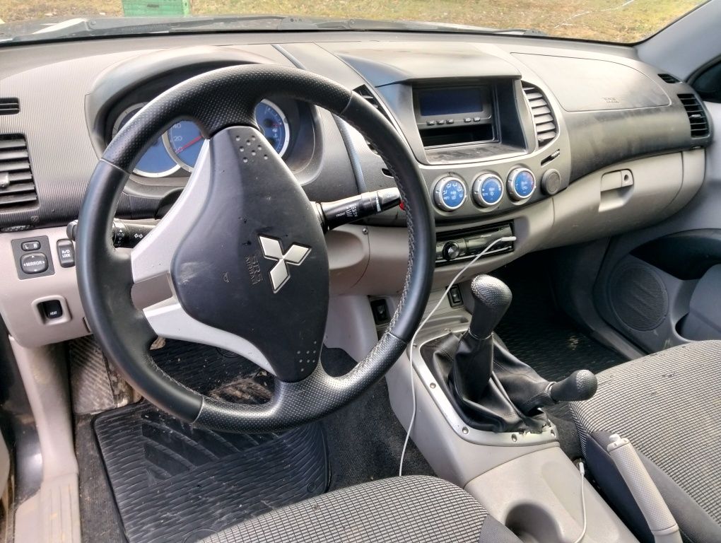 Мітсубісі л200 2008р
