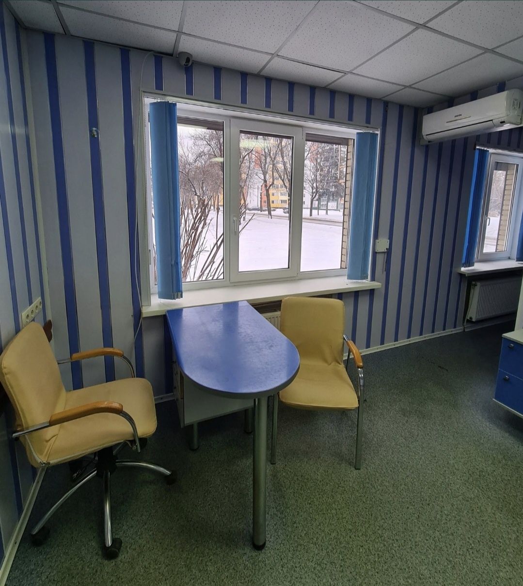 Здам приміщення кафе та салон краси, вул. Миру 38 А, ХТЗ