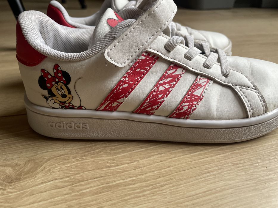 Adidas 31 Mickey