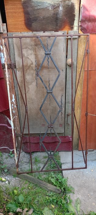 Грати металеві, решітки на вікно