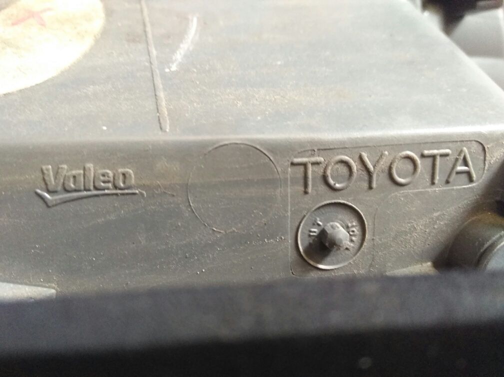 Toyota avensis T27 - Фара задняя внешняя