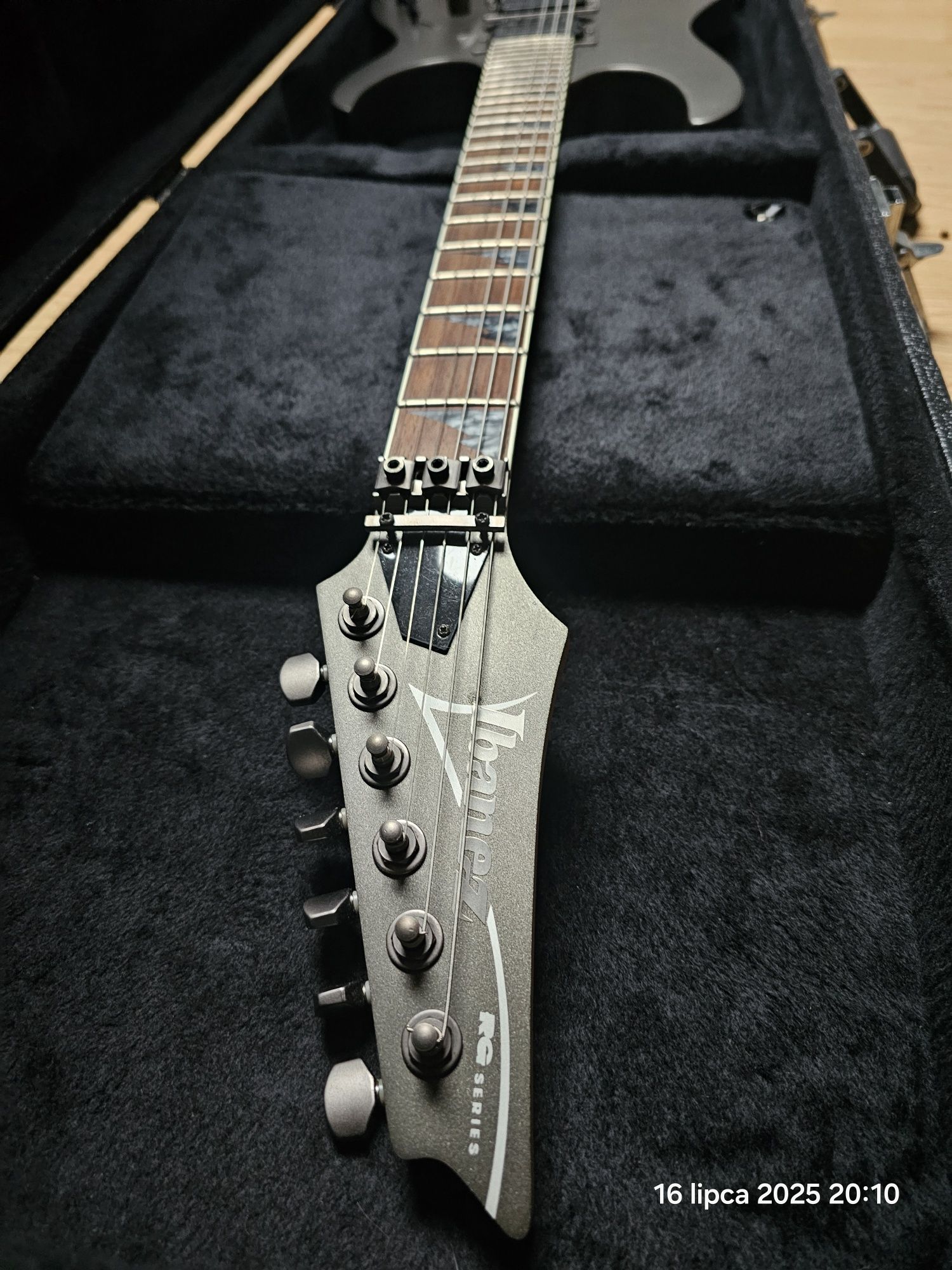 Ibanez RG5EX1 + twardy futerał