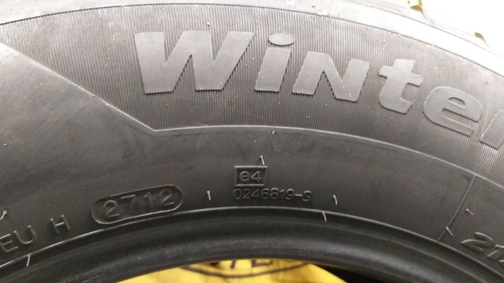 K750490 komplet 215/70R16 Hankook I'Cept Evo dot.2712r.