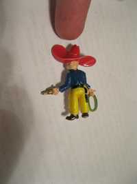 игрушка игрушечный значок ковбой с пистолетом пластик