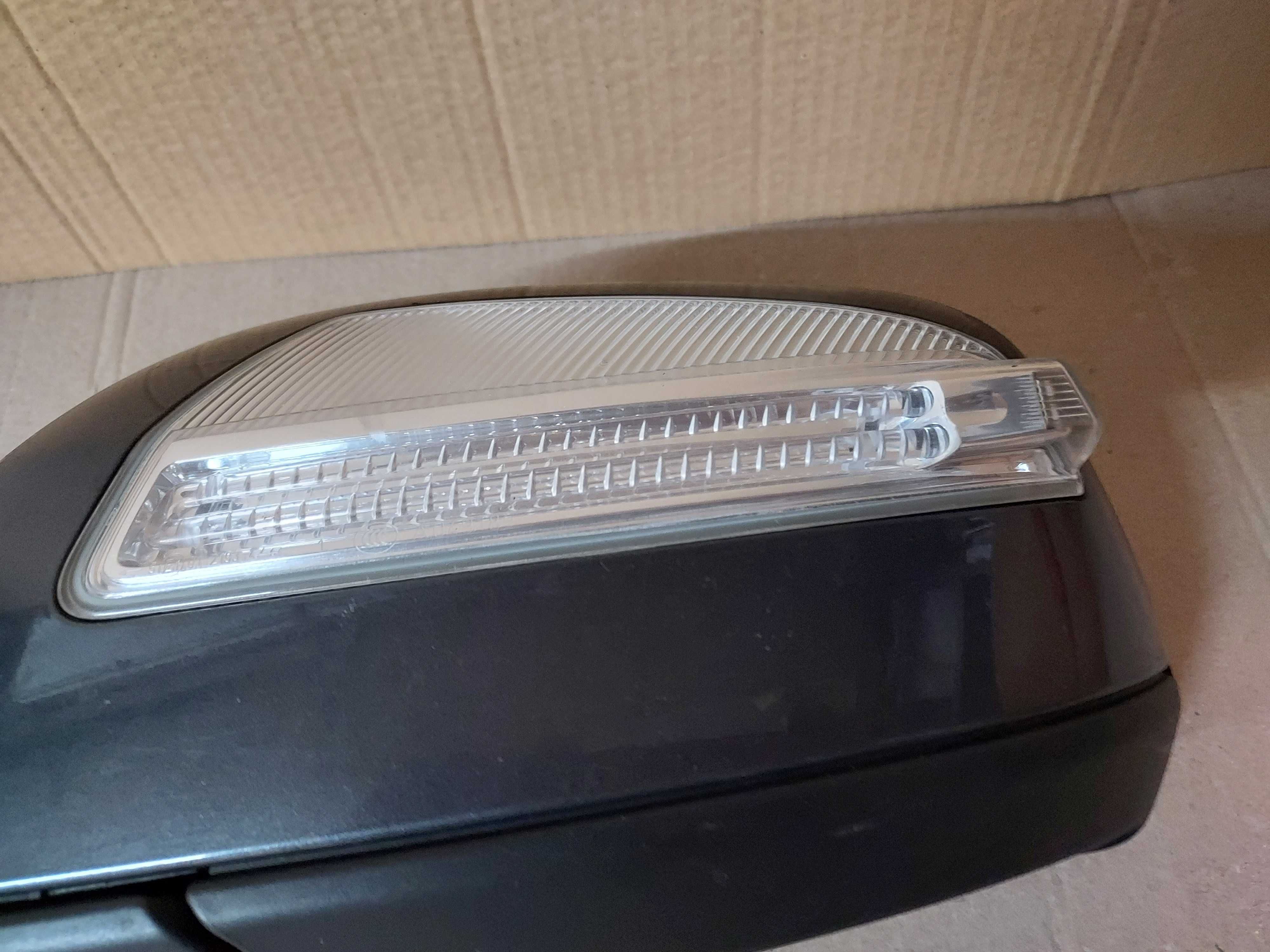 Espelho Retrovisor Completo Original – Mercedes-Benz Classe C (W204)