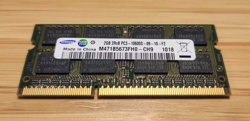 Pamięć RAM Samsung 2 GB M471B5673FH0-CH9