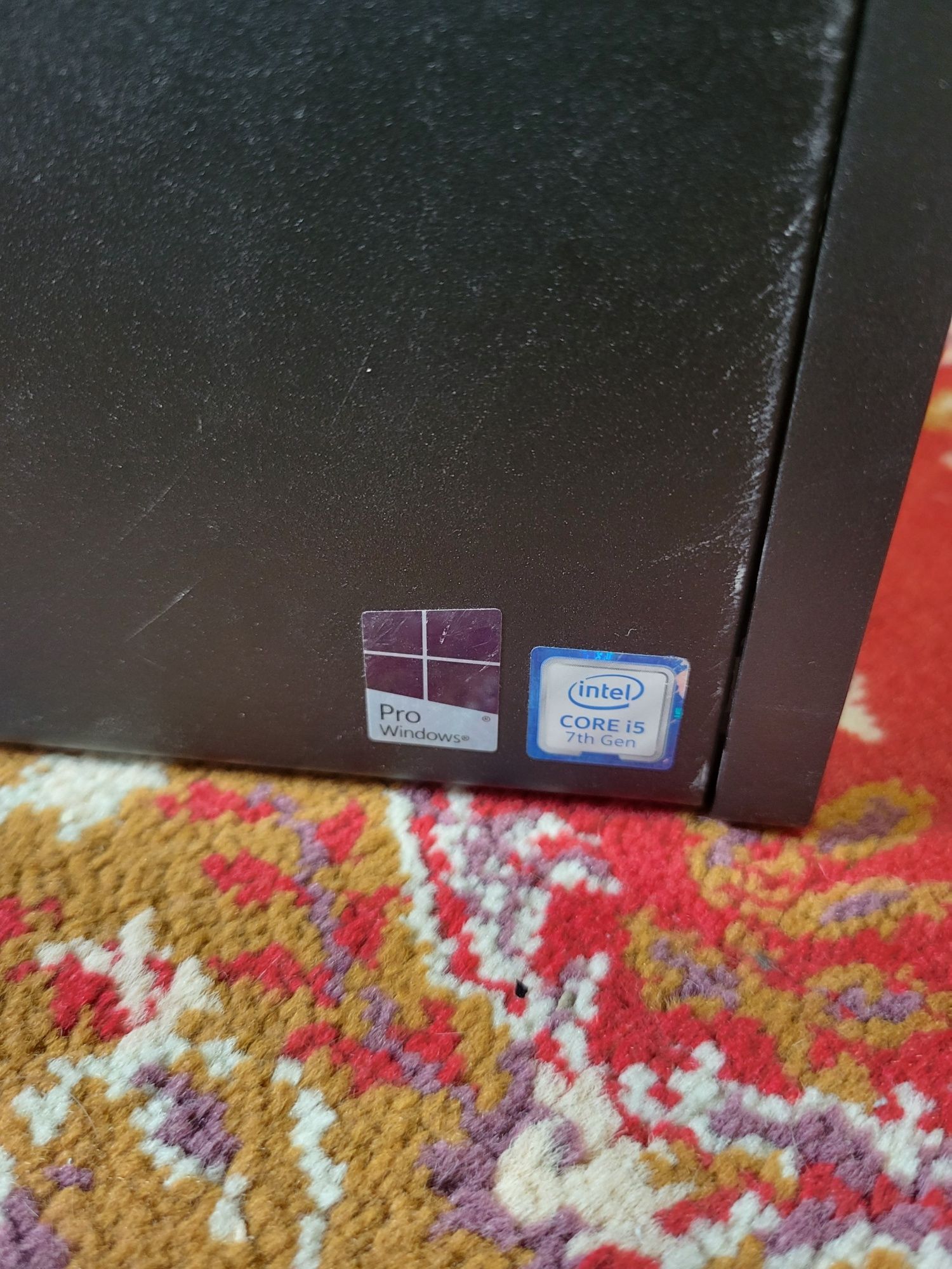 Komputer Lenovo V520 | I5 7400 | 16gb DDR 4 | 500gb