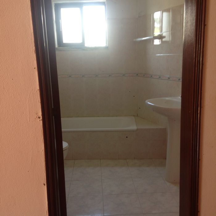 Arrendo moradia T2 em Alcoentre