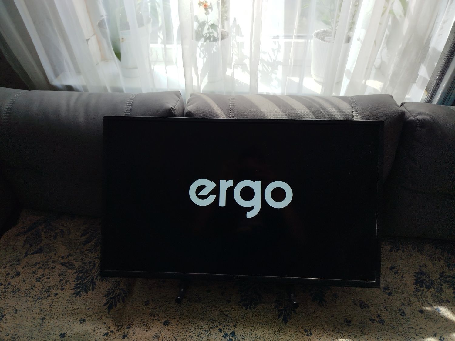 Телевізор Ergo 32DHT5100