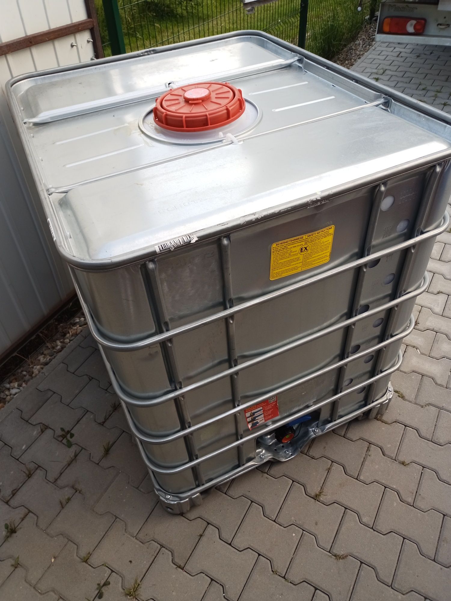 Mauzer zbiornik beczka nawadnianie 1000l paliwo woda deszczówka czysty