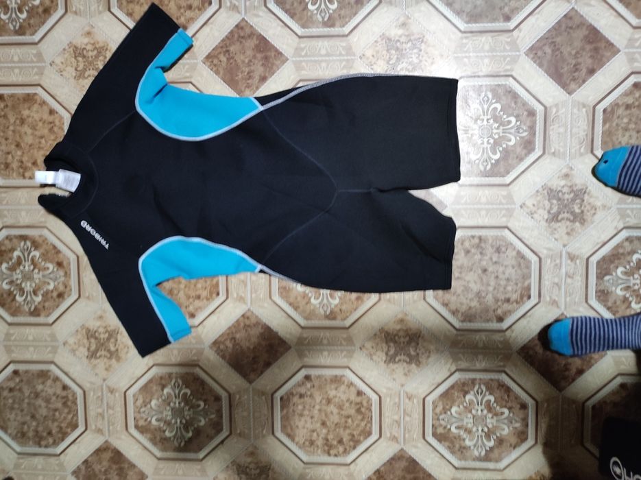 Гидрокостюм для занятия водными видами спорта