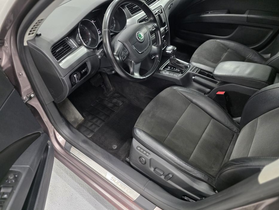 Skoda superb 1.8 dsg 2012