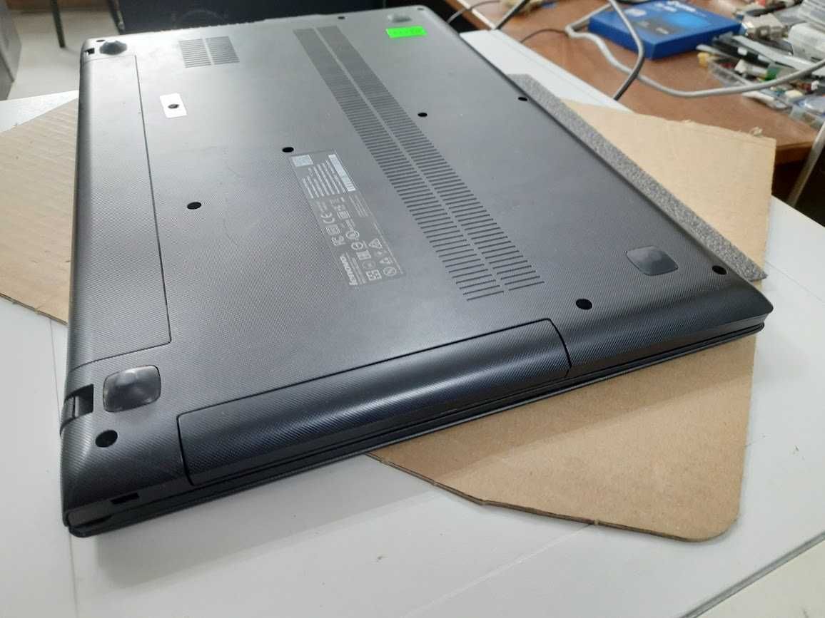 Ноутбук Lenovo IdeaPad 100-15IBD  на деталі