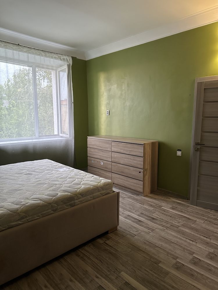 Квартира 65кв м Центр, Сталинка с индивидуальным отоплением