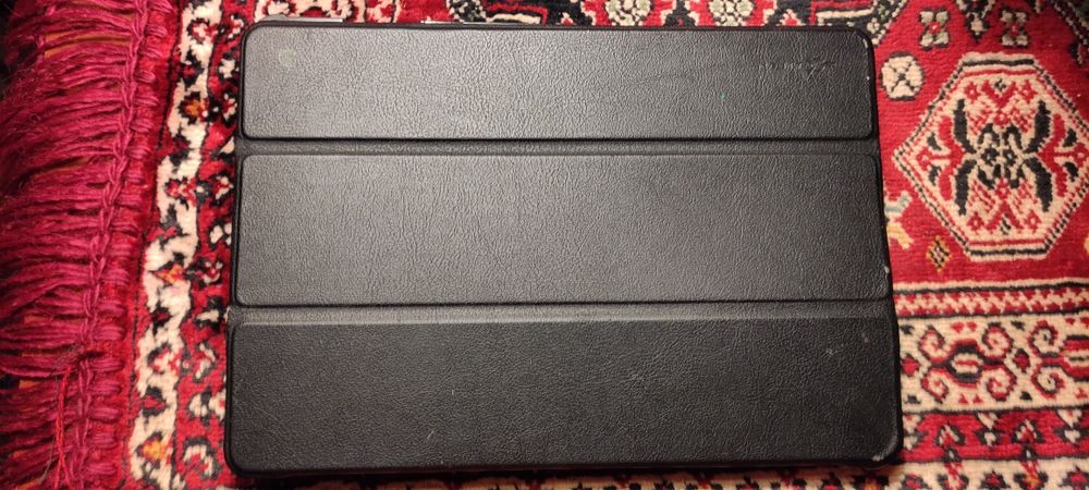 Планшет "Lenovo" Tab 10 (4/64) WiFi Aurora Black (б/у)