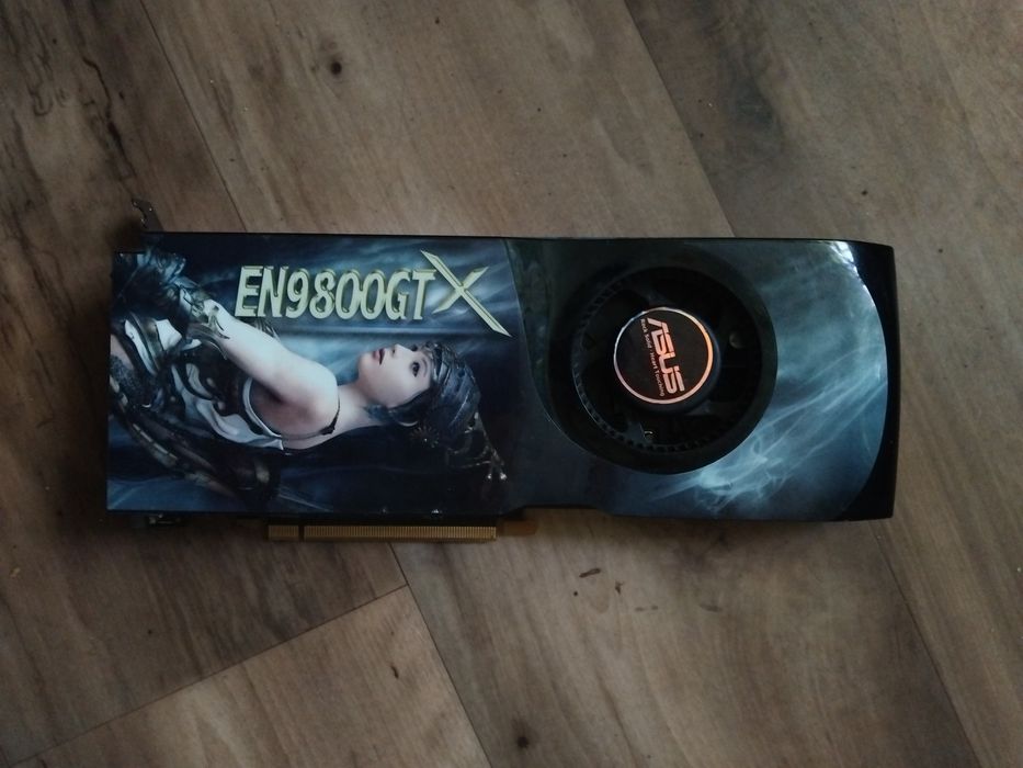 Відеокарта Nvidia GTX 9800 обмежене видання