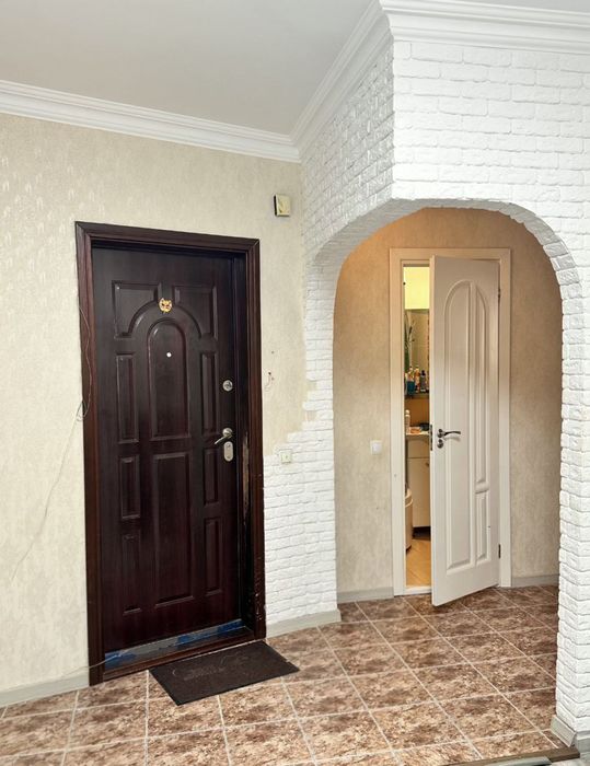 3-кімнатна простора квартира з АО Піщаний масив