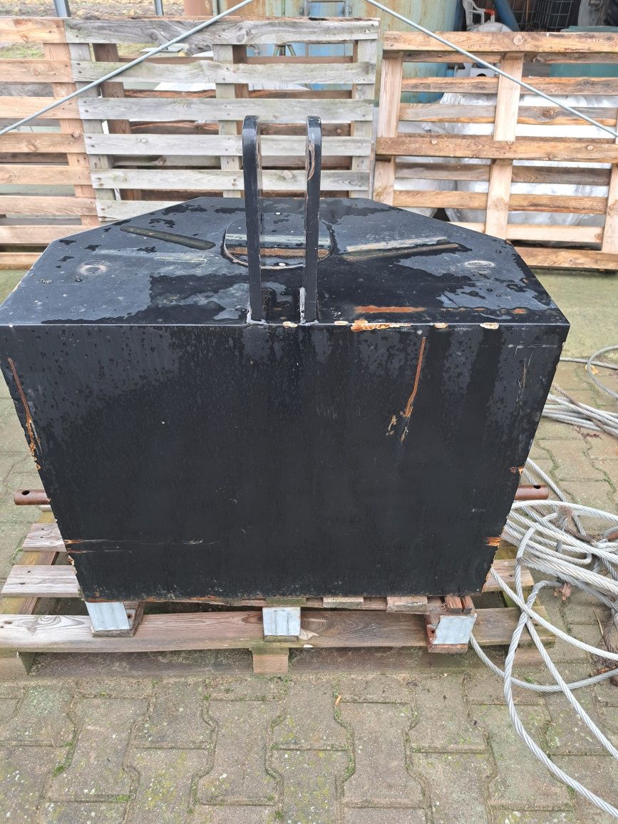 Przedni obciążnik 600kg