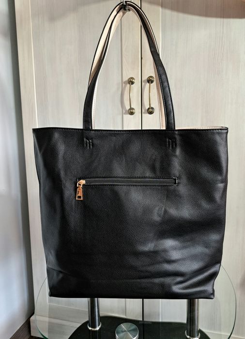 Torebka Guess z kosmetyczką skórzana